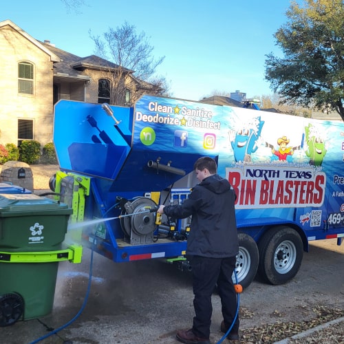 Trash Bin Cleaning